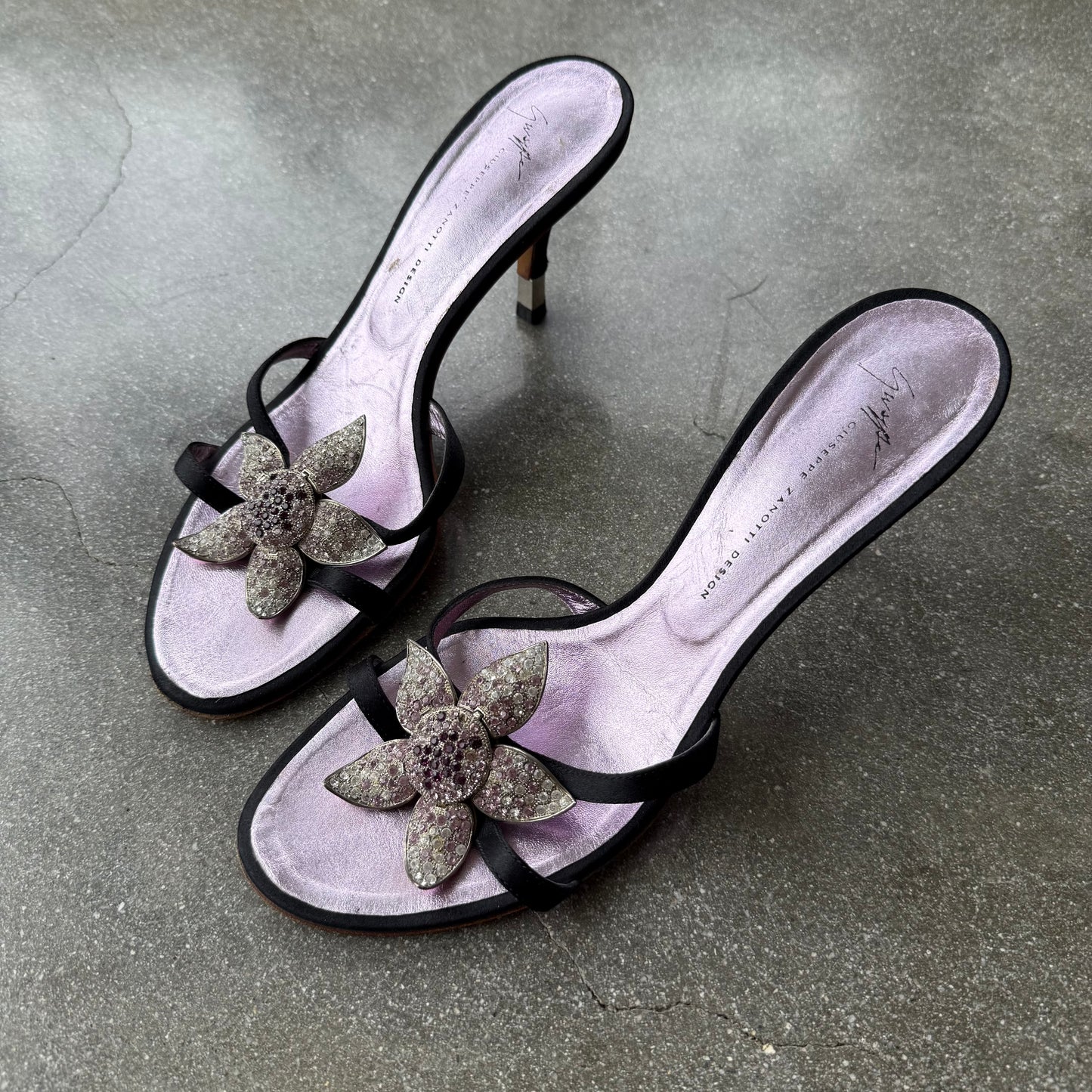 00s Giuseppe Zanotti Purple Crystal Flower Mules - US 8-8.5