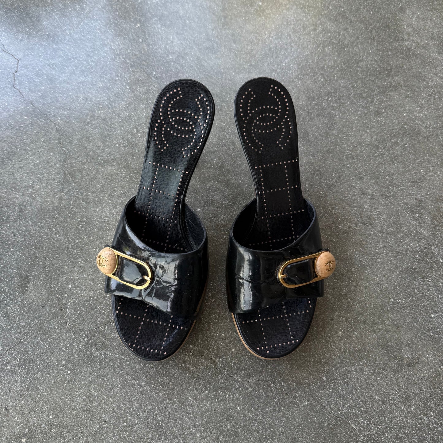 90s Chanel Patent Leather Buckle Platforms - US 5.5-6