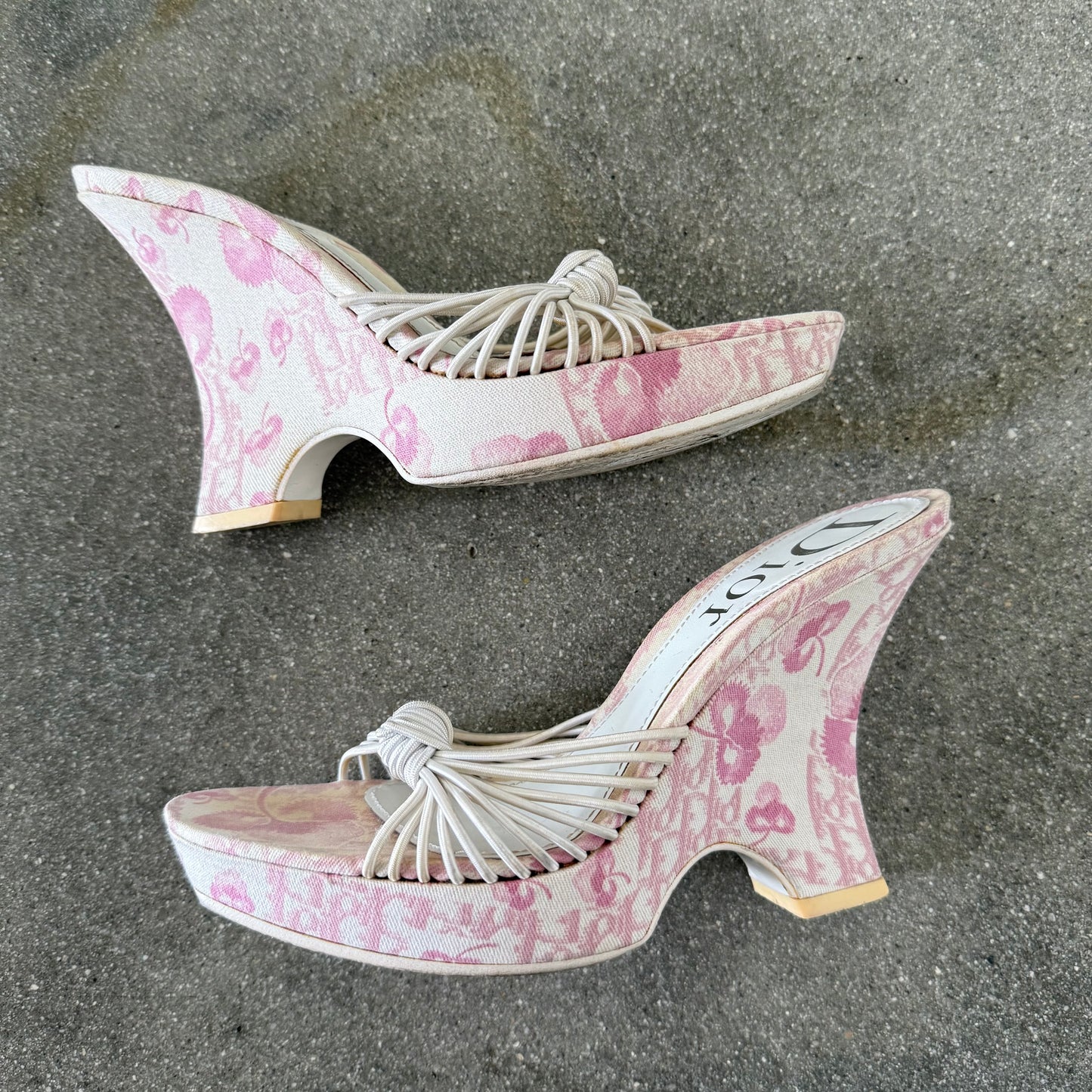 SS04 Galliano Dior Girly Knotted Wedges - US 6.5