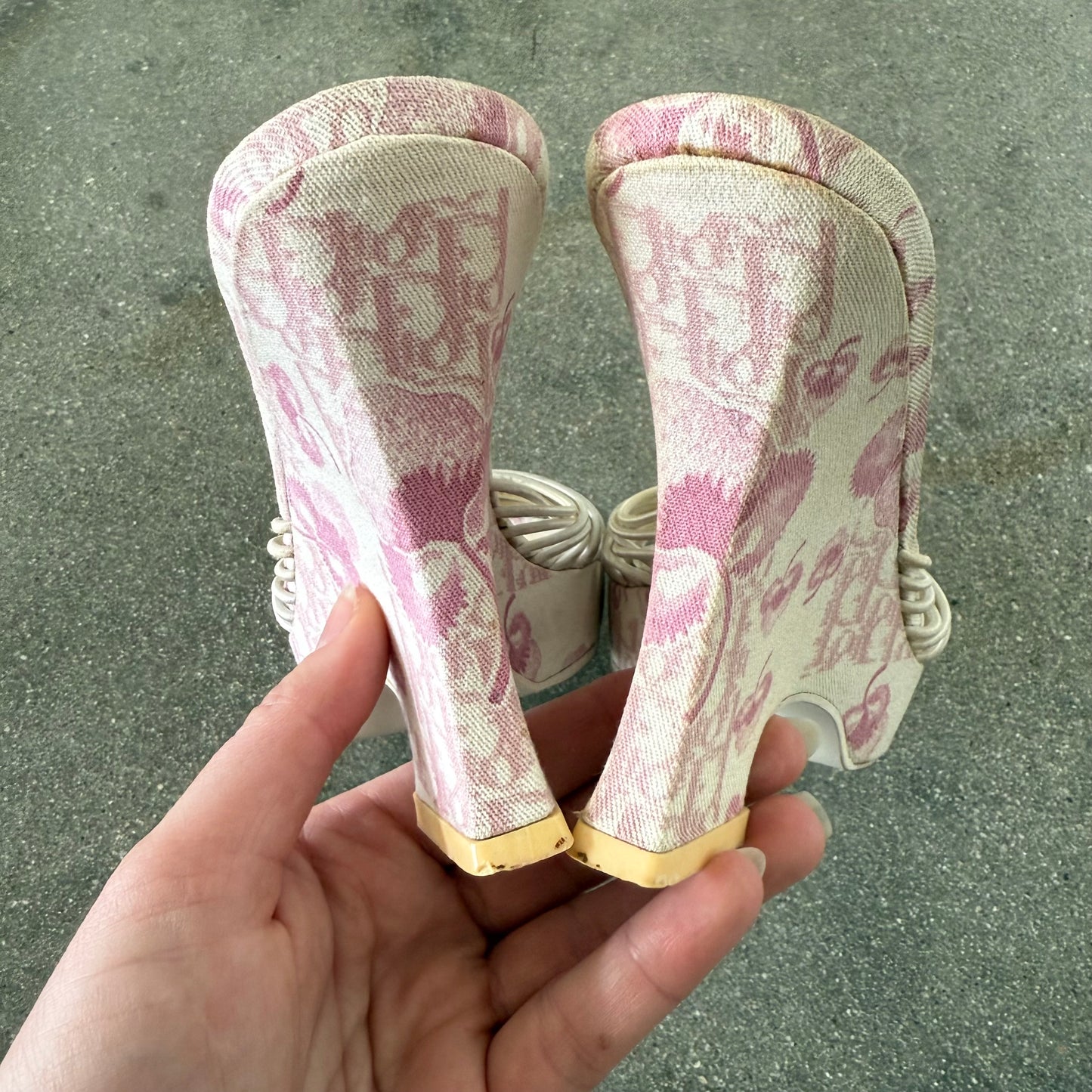 SS04 Galliano Dior Girly Knotted Wedges - US 6.5