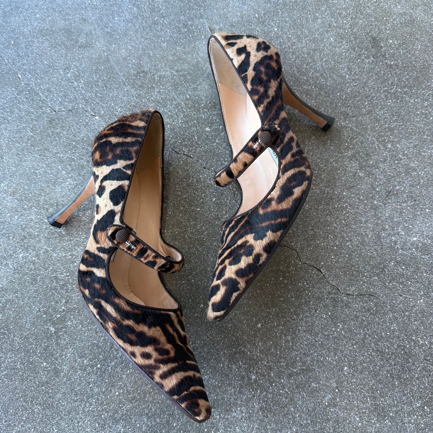 00s Manolo Blahnik Leopard Mary Janes - US 6.5
