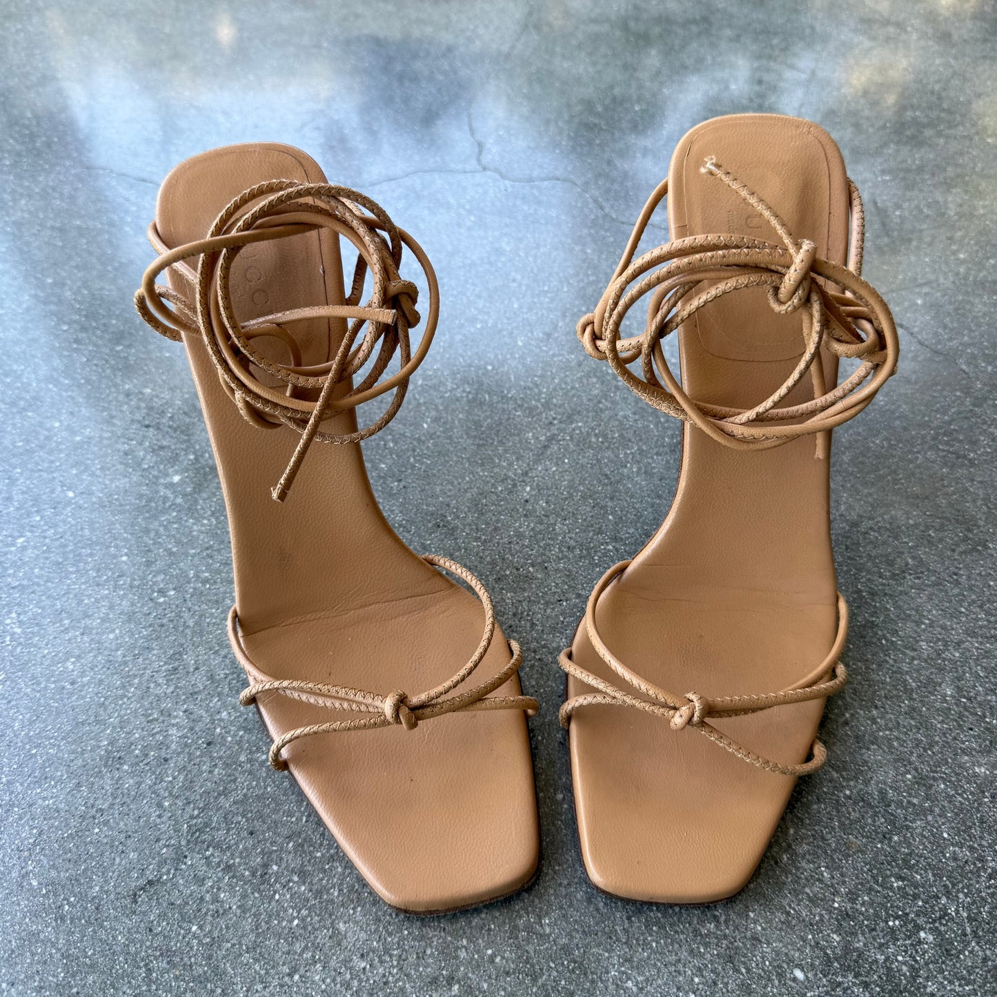 SS02 Gucci by Tom Ford Leather Bamboo Wrap Sandals - US 7.5