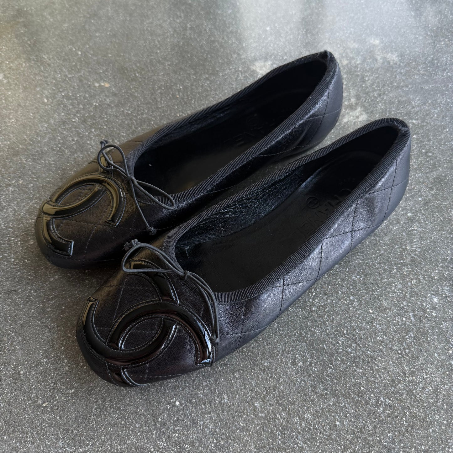 00s Chanel Cambon Lambskin Black Quilted Ballet Flats - US 7