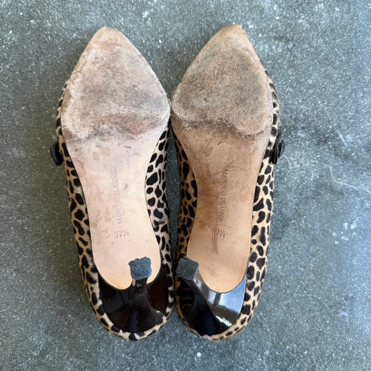 00s Manolo Blahnik Cheetah Print Pony Hair Mary Janes - US 7.5