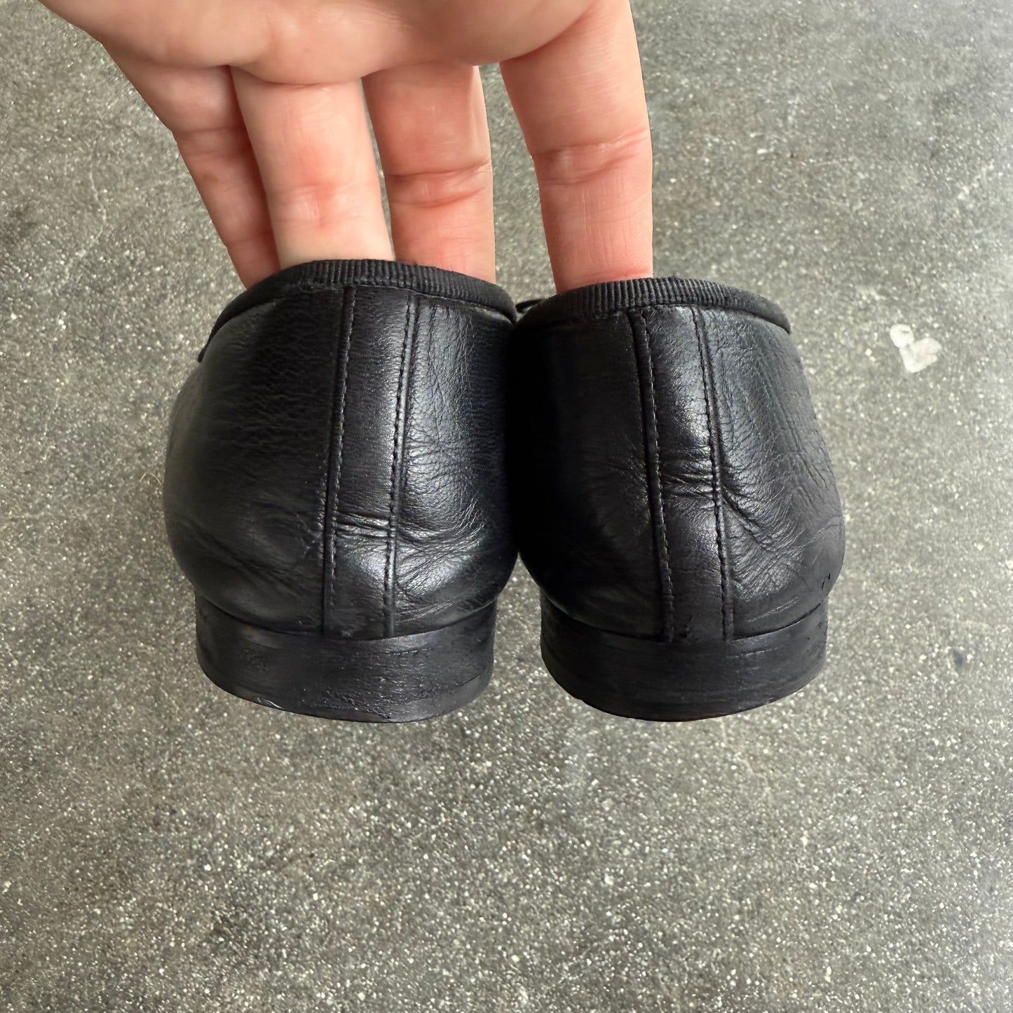 90s Chanel Black Leather Ballet Flats - US 6.5