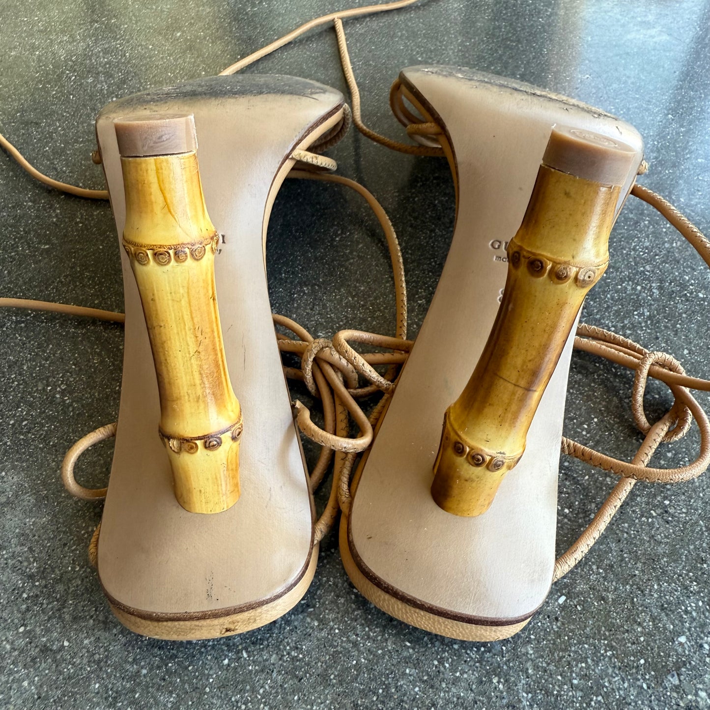 SS02 Gucci by Tom Ford Leather Bamboo Wrap Sandals - US 7.5