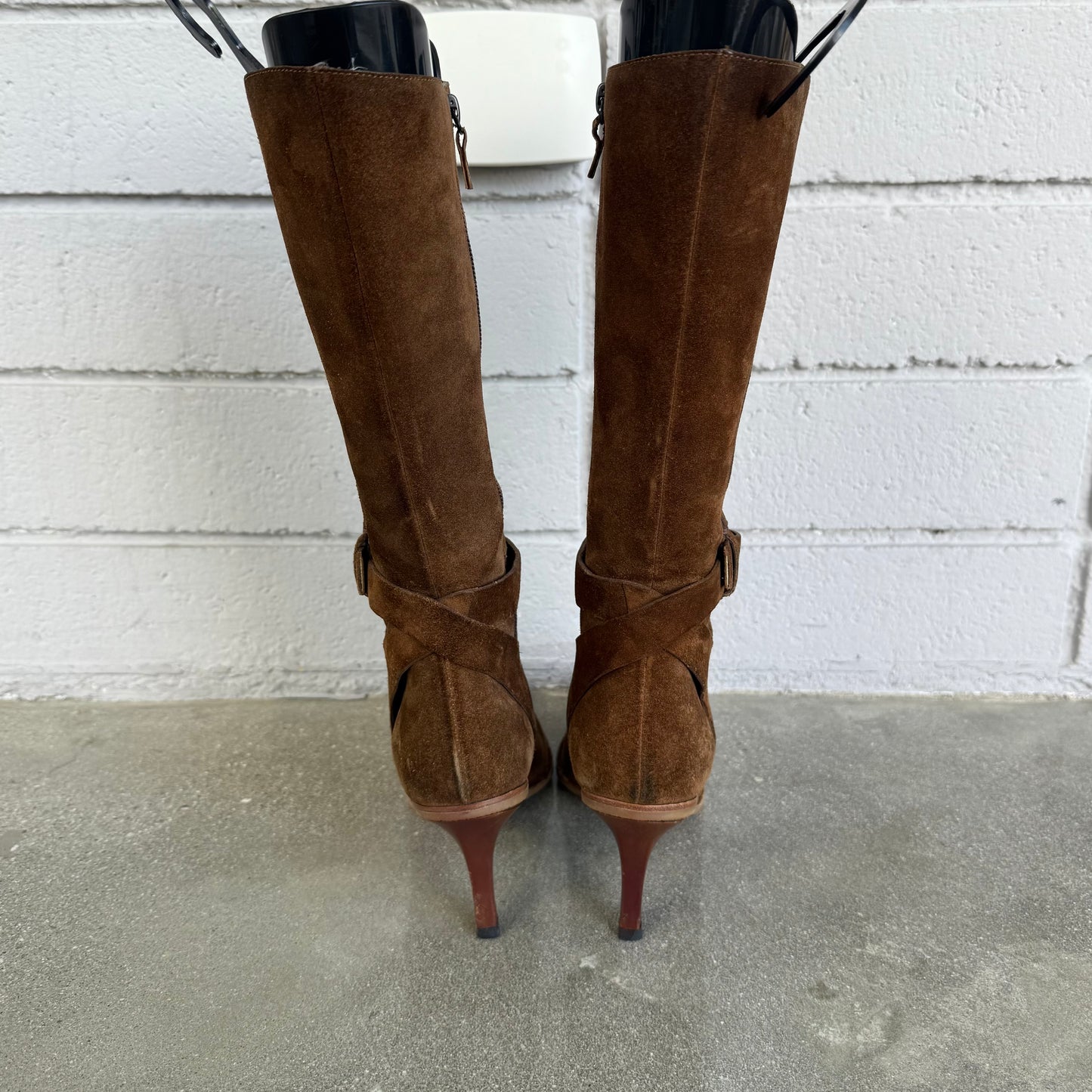 Gucci by Tom Ford Tobacco Suede Buckle Boots - US 6