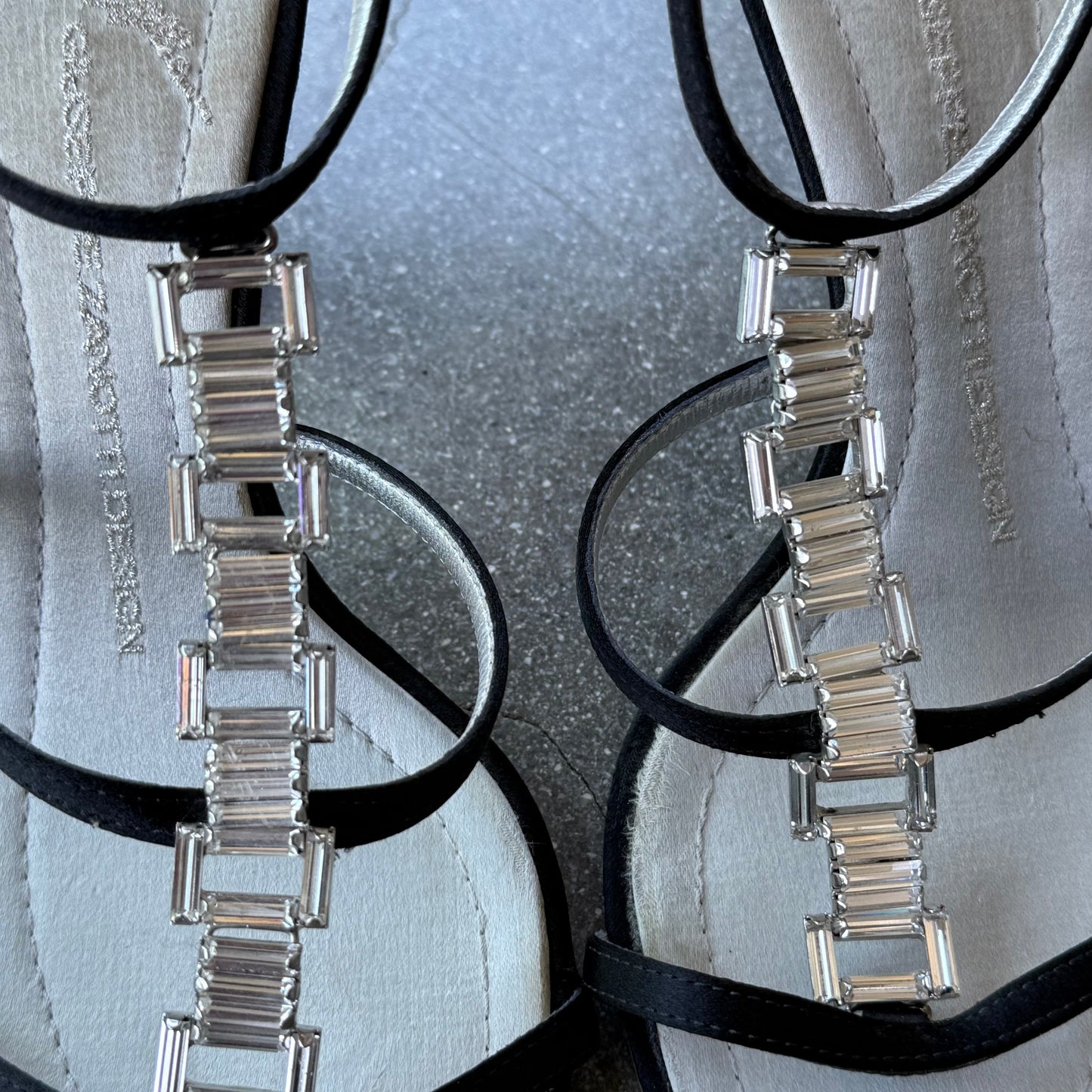 00s Giuseppe Zanotti Rhinestone Satin Sandals - US 6.5