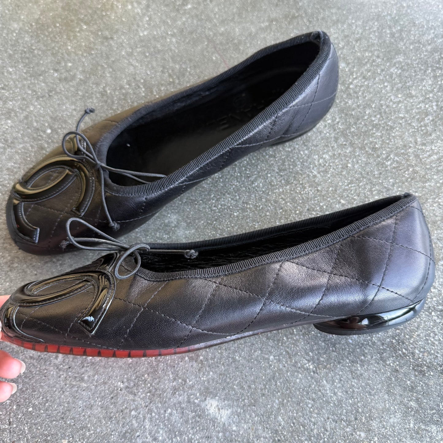 00s Chanel Cambon Lambskin Black Quilted Ballet Flats - US 7