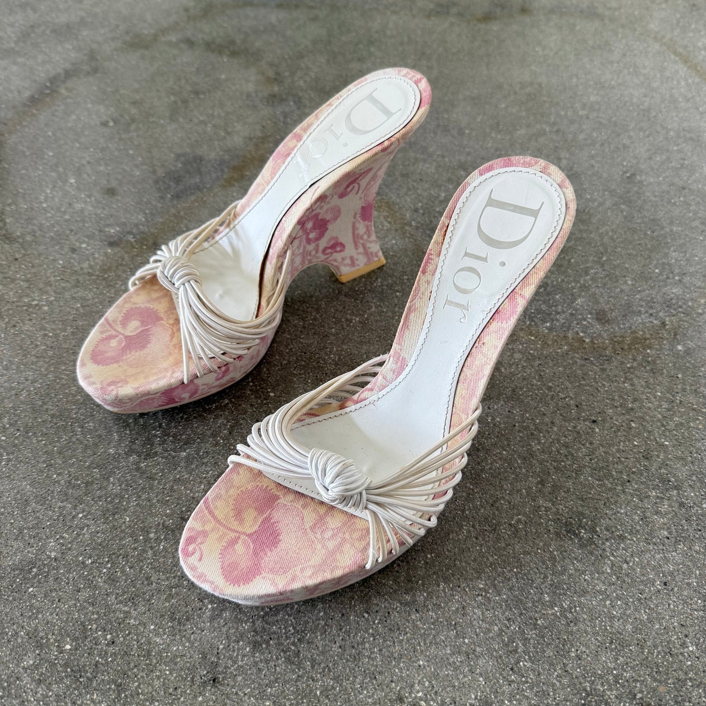 SS04 Galliano Dior Girly Knotted Wedges - US 6.5