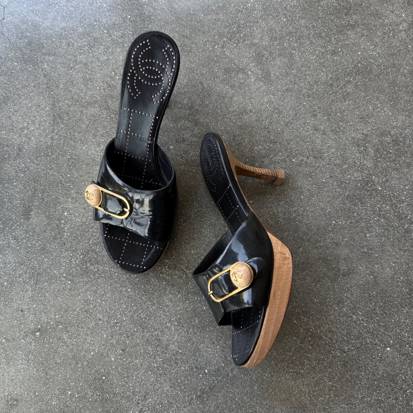 90s Chanel Patent Leather Buckle Platforms - US 5.5-6