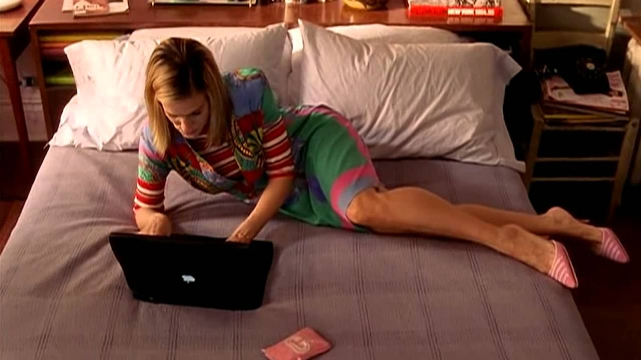 S/S2003 Pink Suede Manolo Blahnik Lace Up Mules - US 7.5