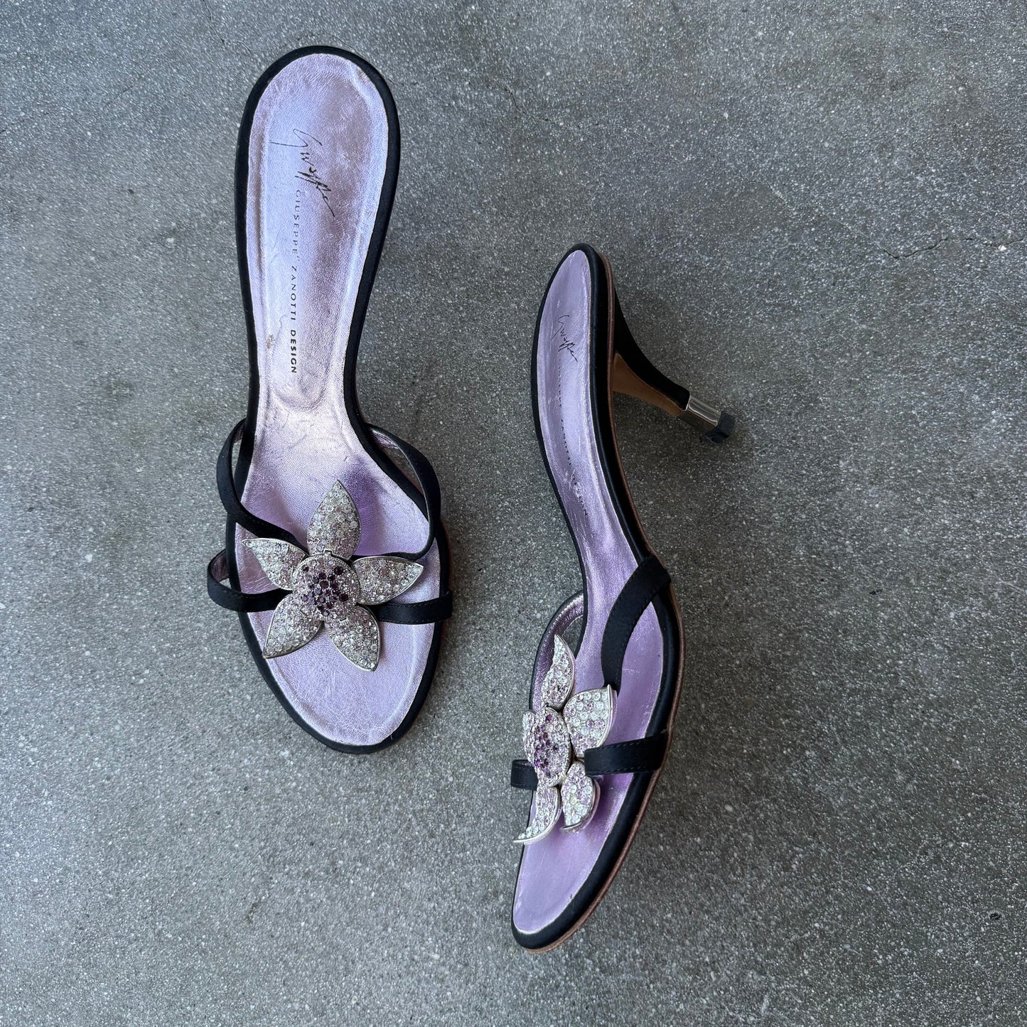 00s Giuseppe Zanotti Purple Crystal Flower Mules - US 8-8.5