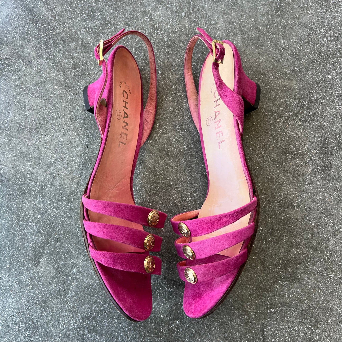 Chanel Fuchsia Suede Slingback Kitten Heels 7.5