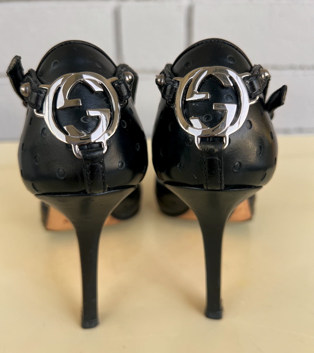 Tom Ford Gucci Black Perforated Leather Mules 37