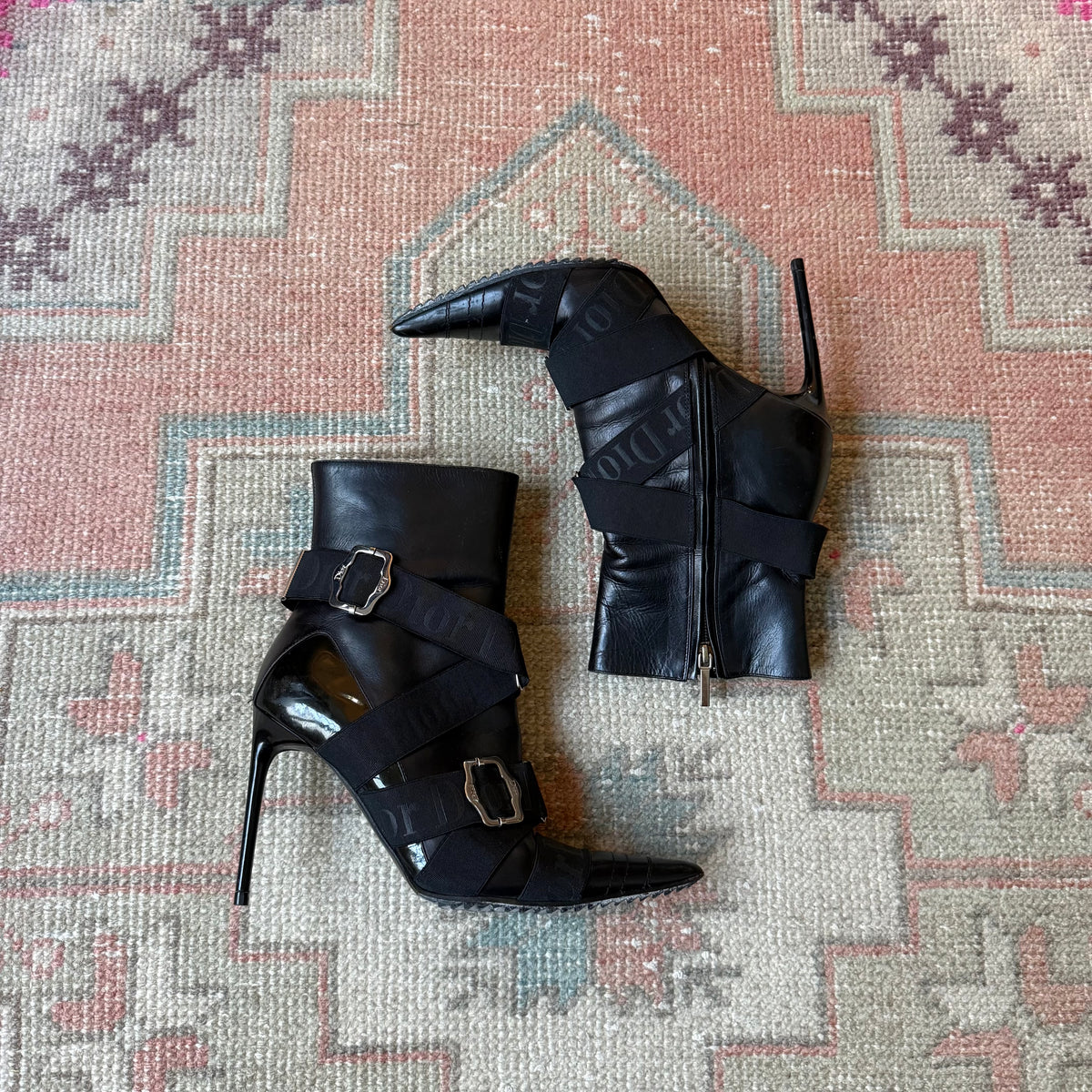 F/W2004 Galliano Dior Bondage Boots - US 6.5-7