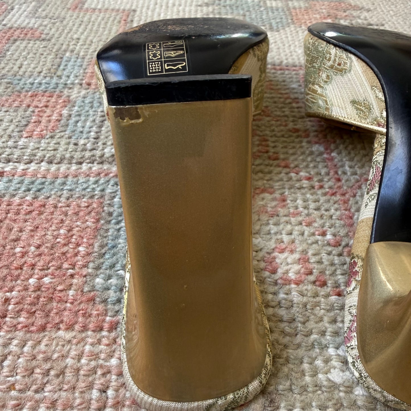 00s Casadei Brocade Gold Mules - US 7