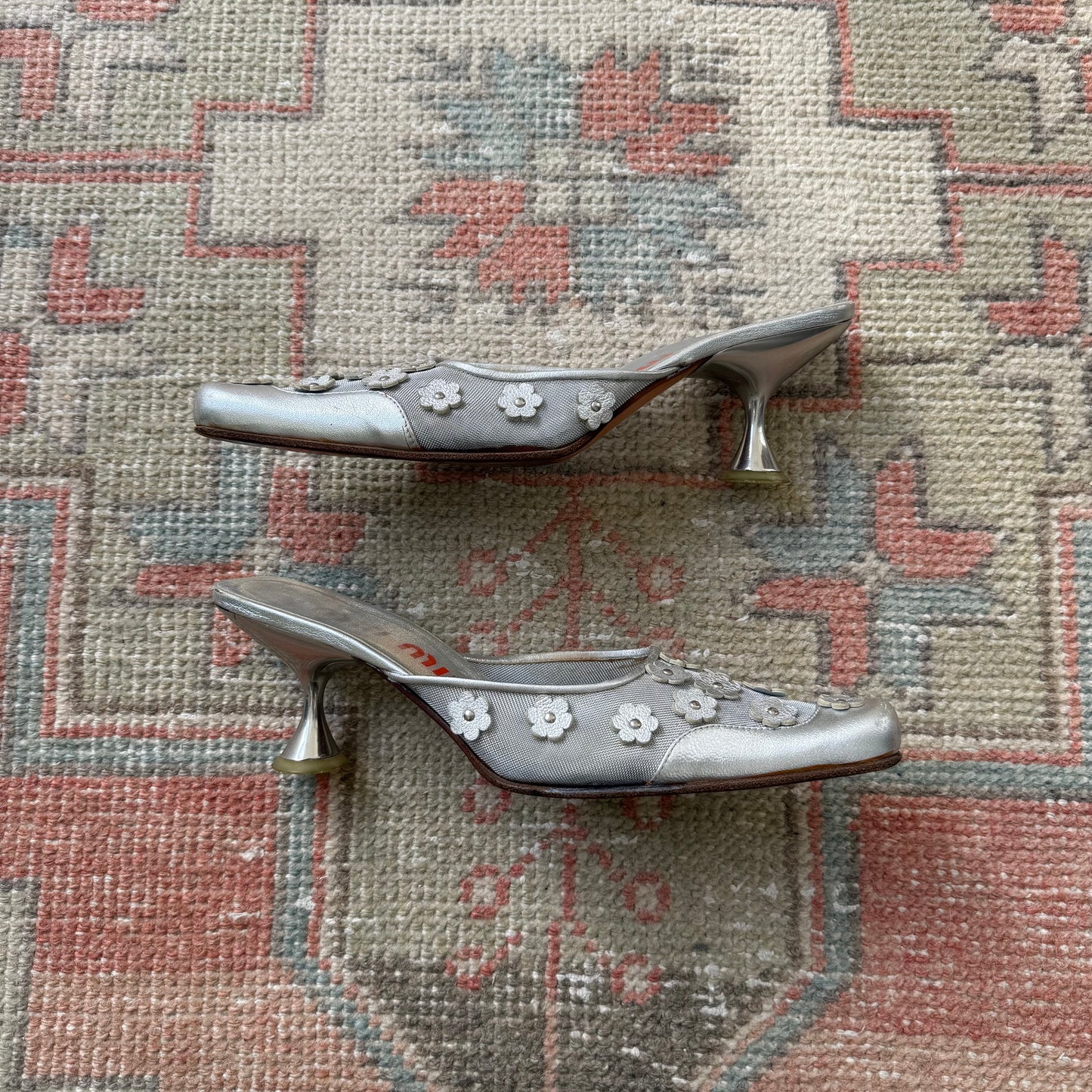 S/S1999 miu miu Silver Leather Floral Mules - US 8.5