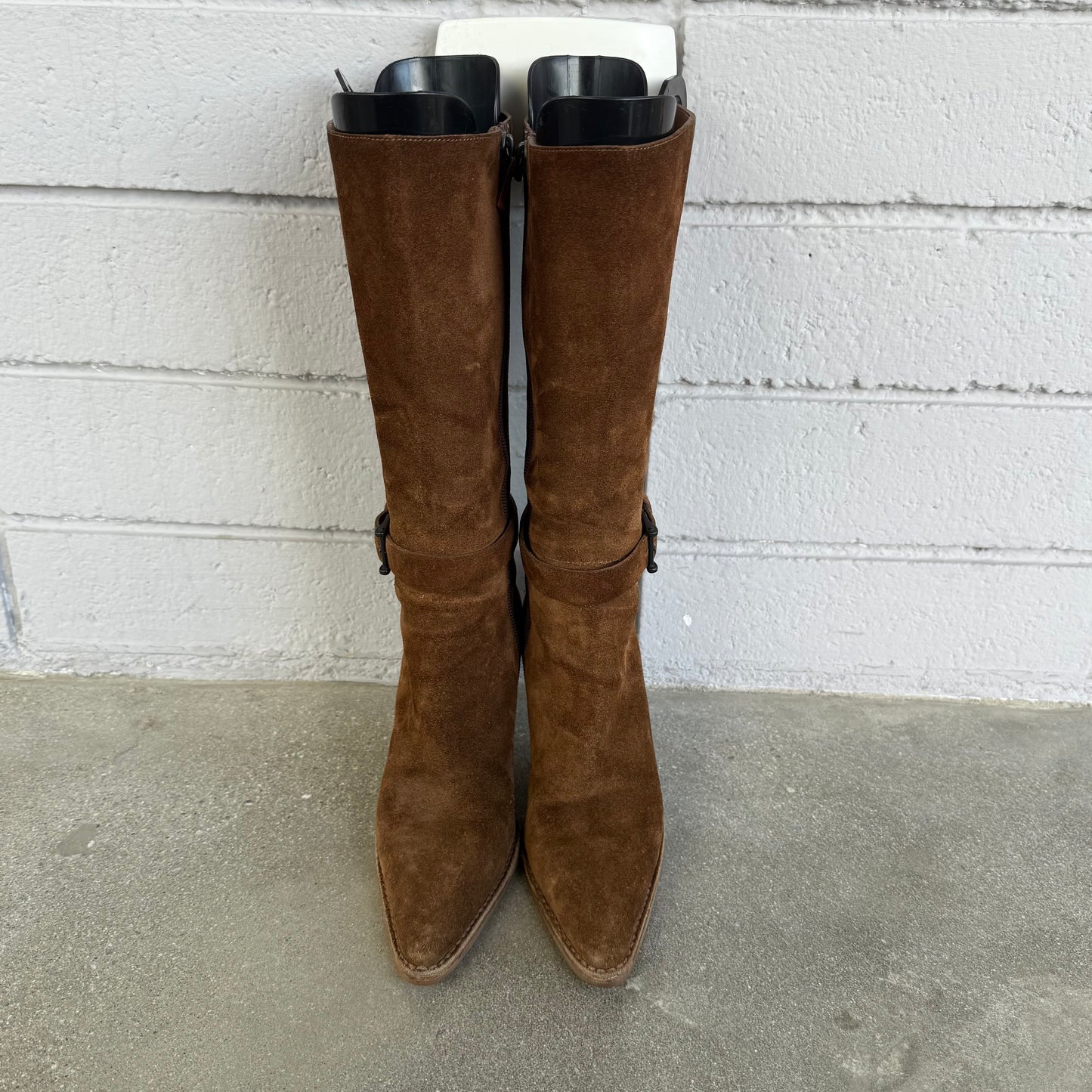 Gucci by Tom Ford Tobacco Suede Buckle Boots - US 6