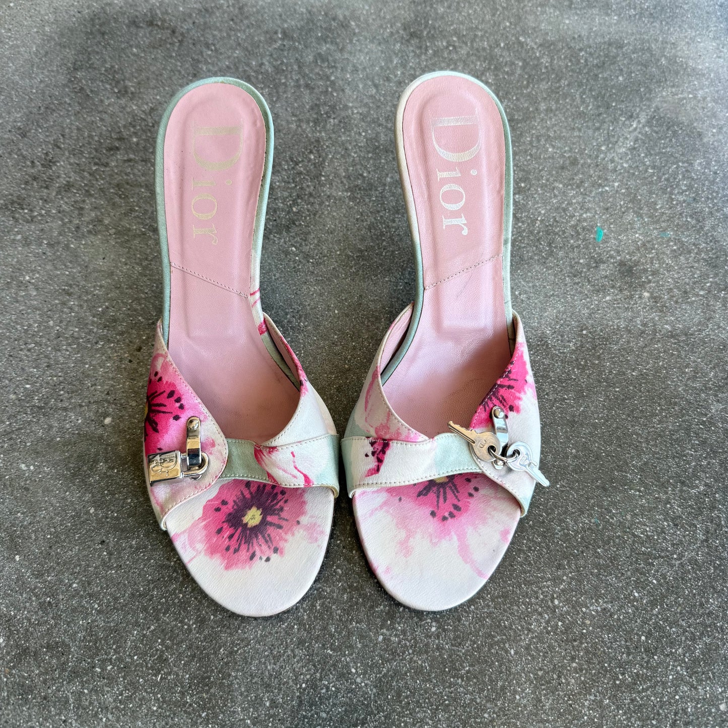 SS05 John Galliano Christian Dior Satin Lock and Key Sandals - US 7.5