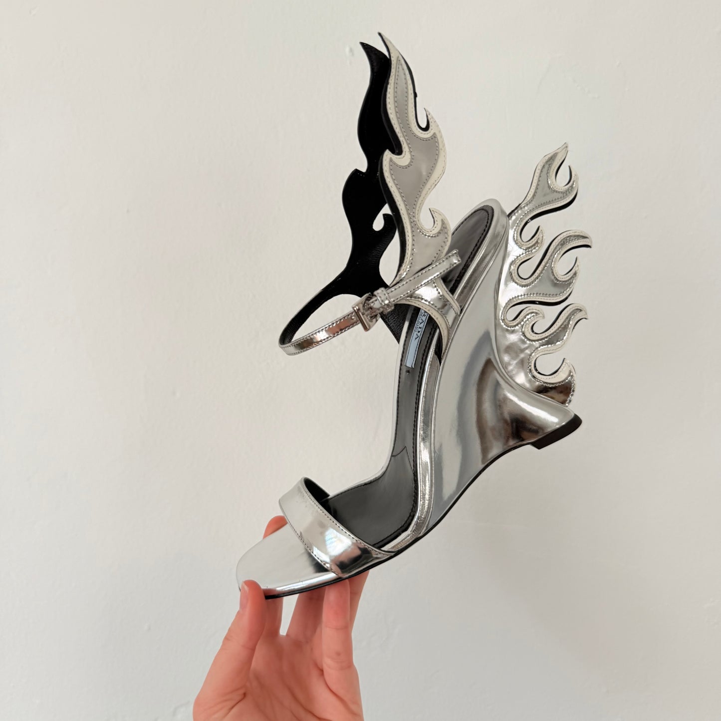 F/W2018 Silver Prada Flame Wedges - US 8
