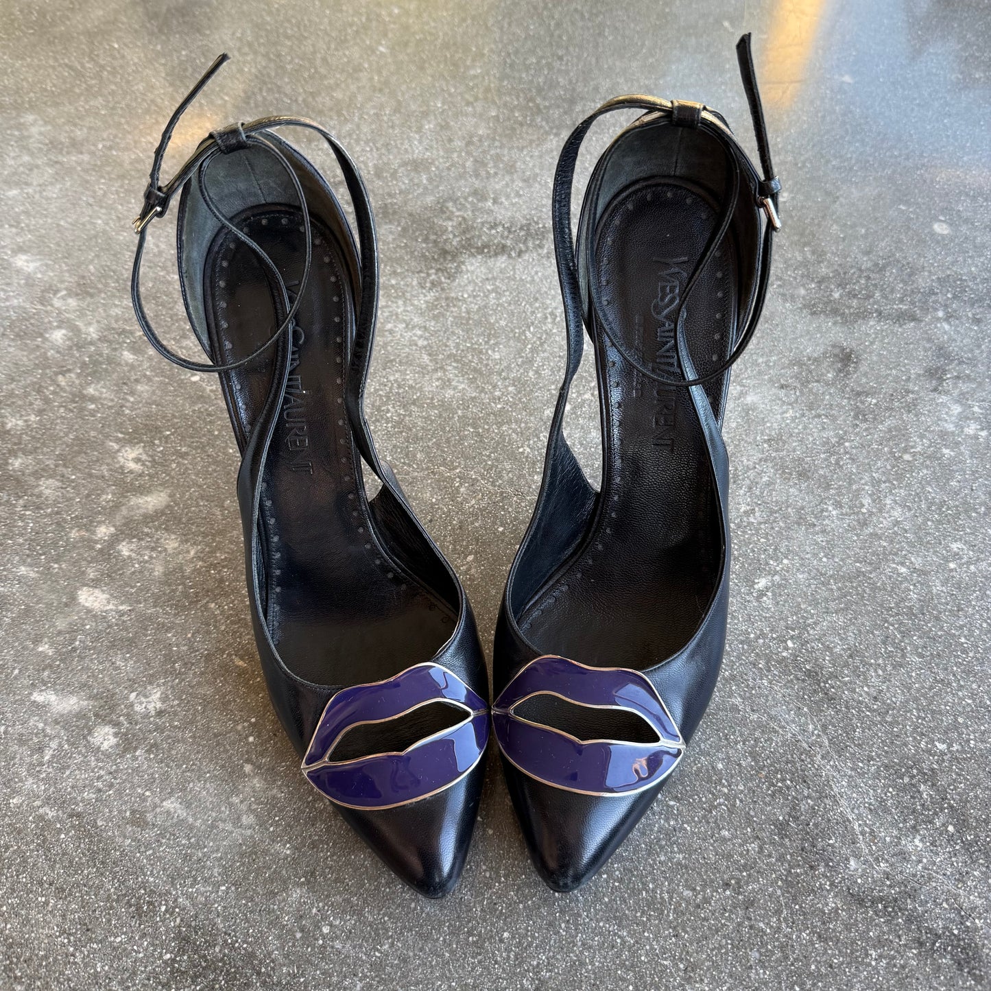 SS03 Tom Ford Yves Saint Laurent Dali Lip Heels - US 8.5