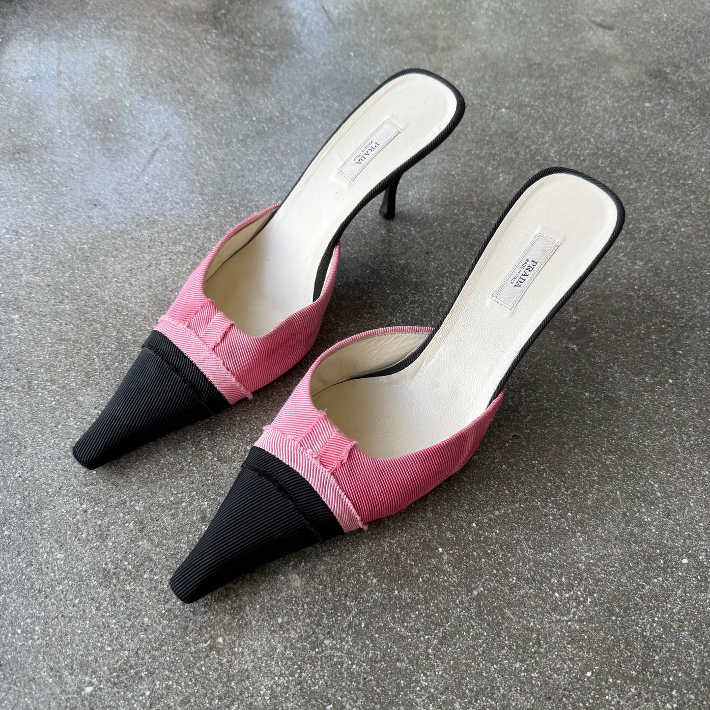 00s Prada Silk Black and White Grosgrain Mules - US 7