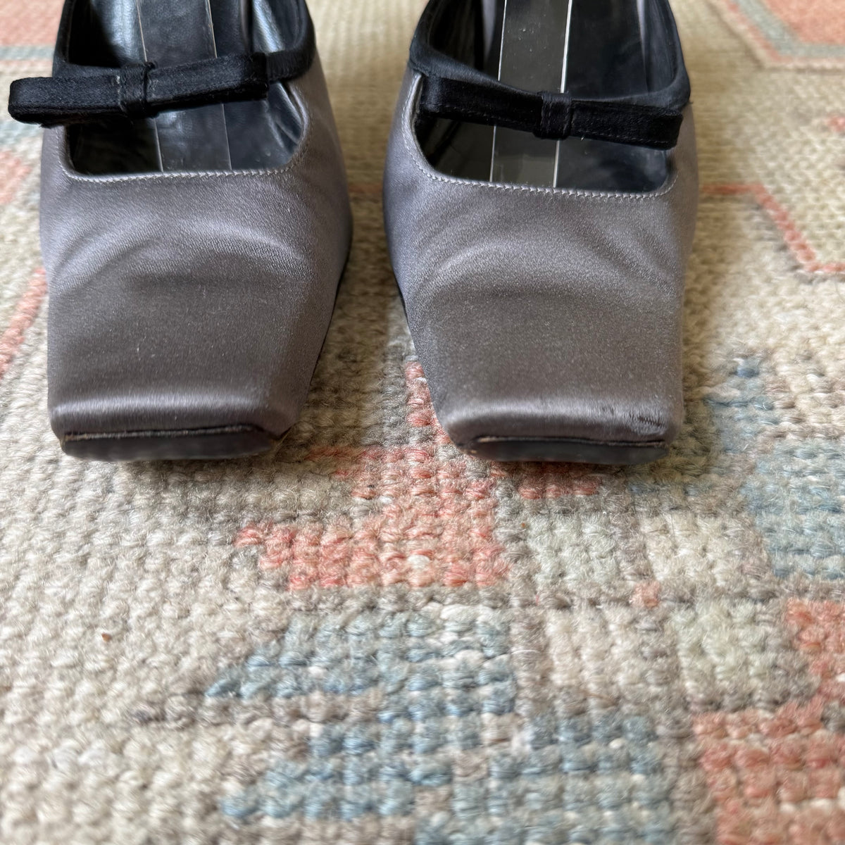 S/S1999 Prada Gray Silk Satin Bow Slingbacks - US 7.5