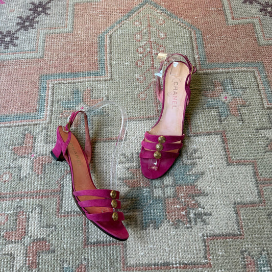 1995 Karl Lagerfeld Chanel Fuchsia Suede Slingback - US 7.5