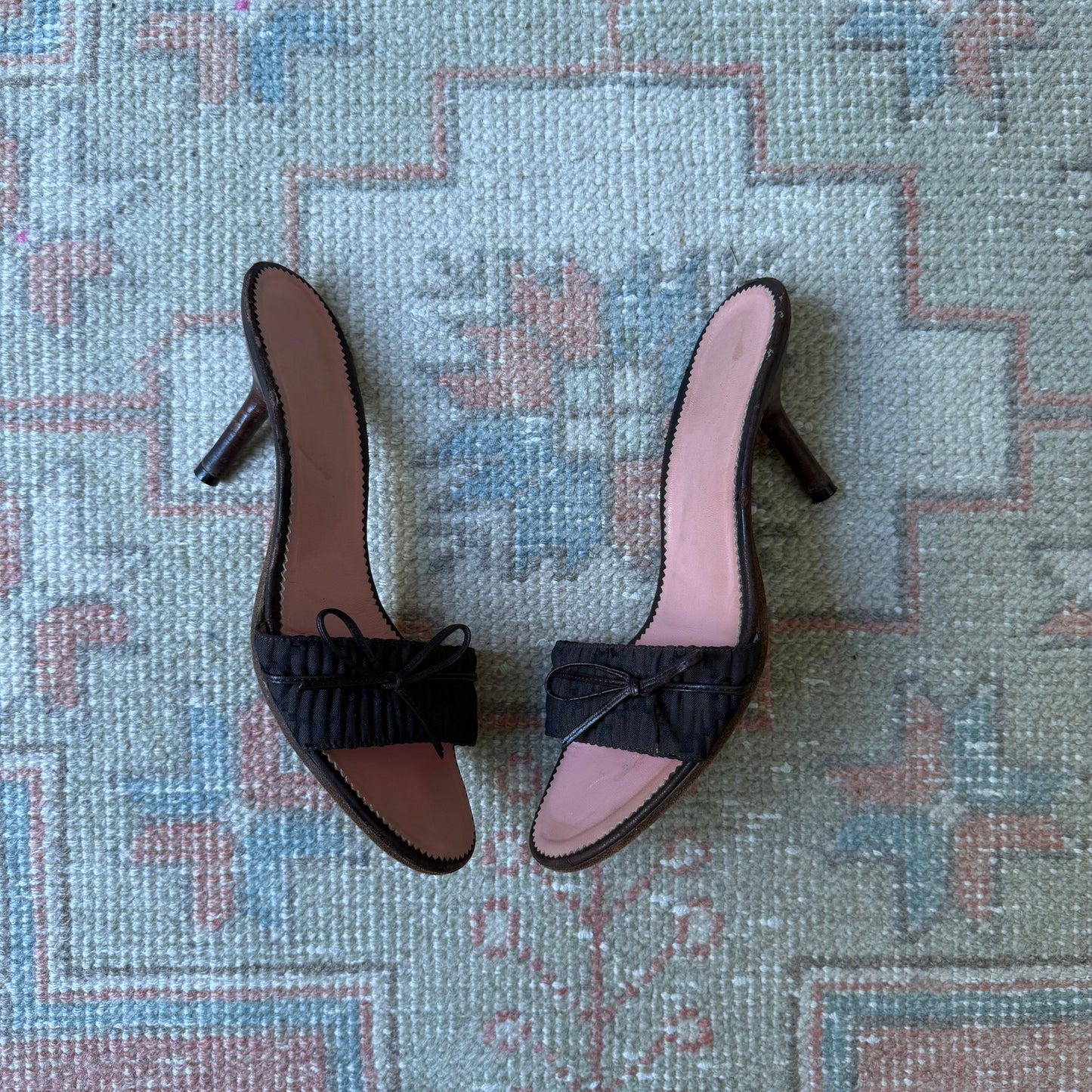 2001 Tom Ford Gucci Monogram Bow Mules - US 8