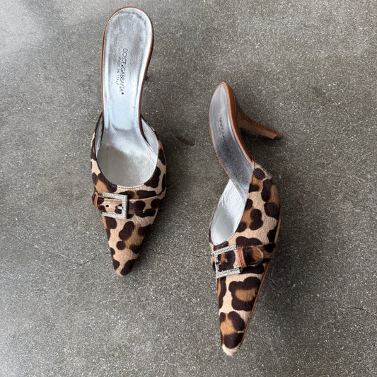 00s Dolce & Gabbana Leopard Print Ponyhair Mules - US 7.5