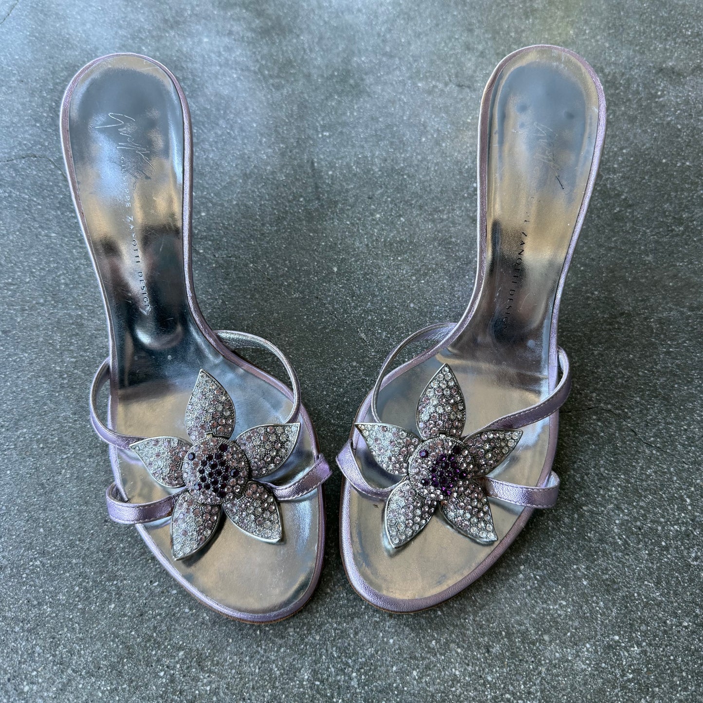 00s Giuseppe Zanotti Rhinestone Floral Mules - US 7.5