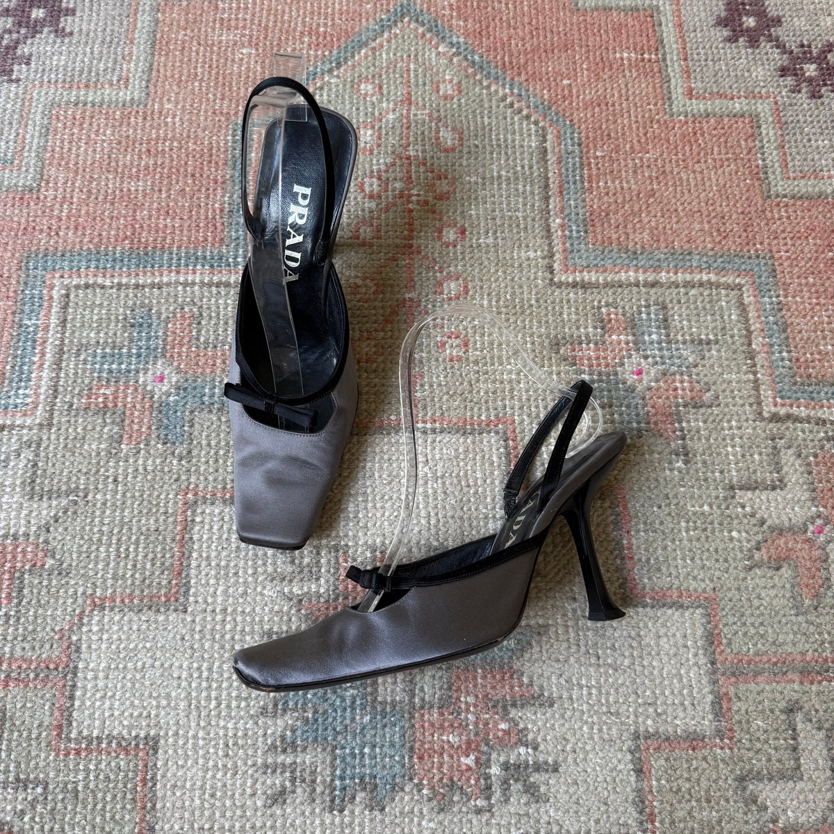 S/S1999 Prada Gray Silk Satin Bow Slingbacks - US 7.5