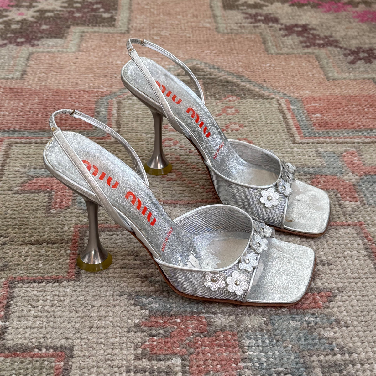 F/W1999 miu miu Silver Floral Slingbacks - US 7