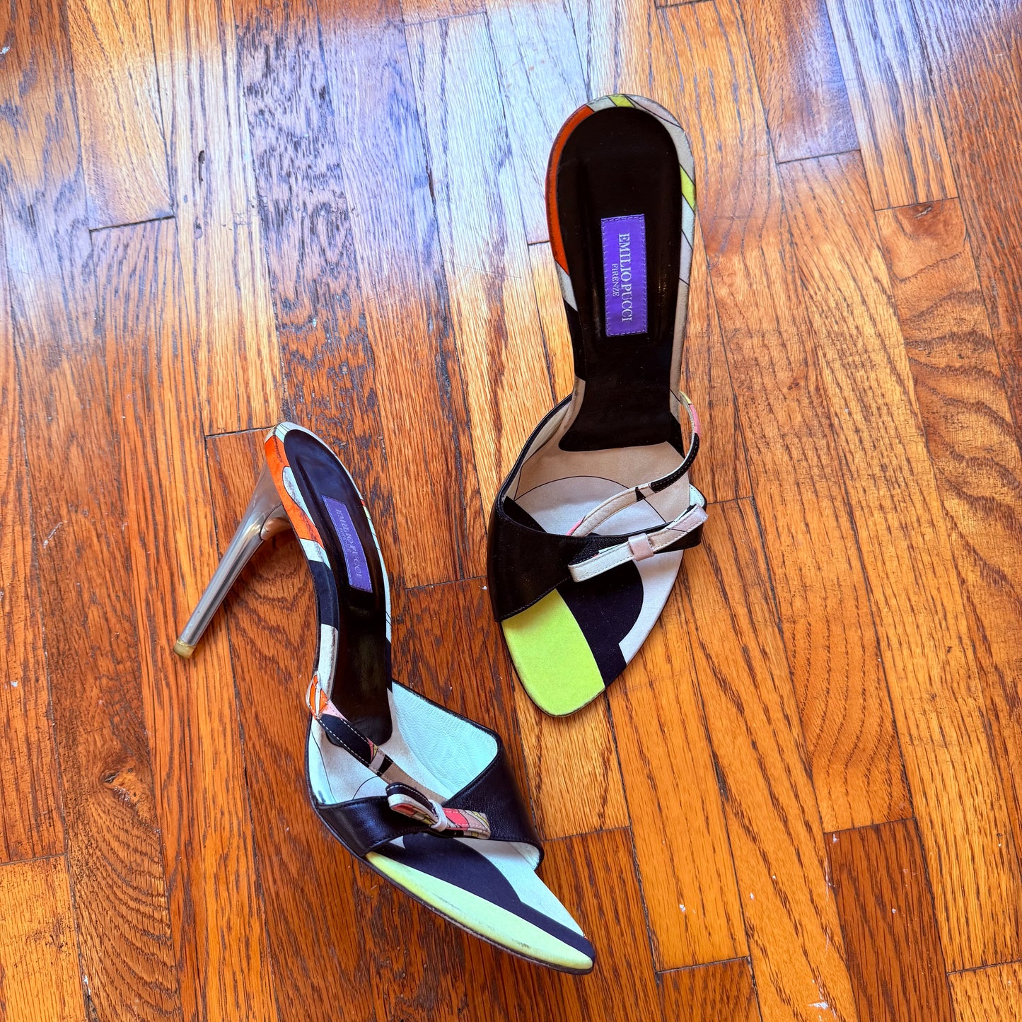 00s Pucci Rhinestone Bow Sandals - US 7.5