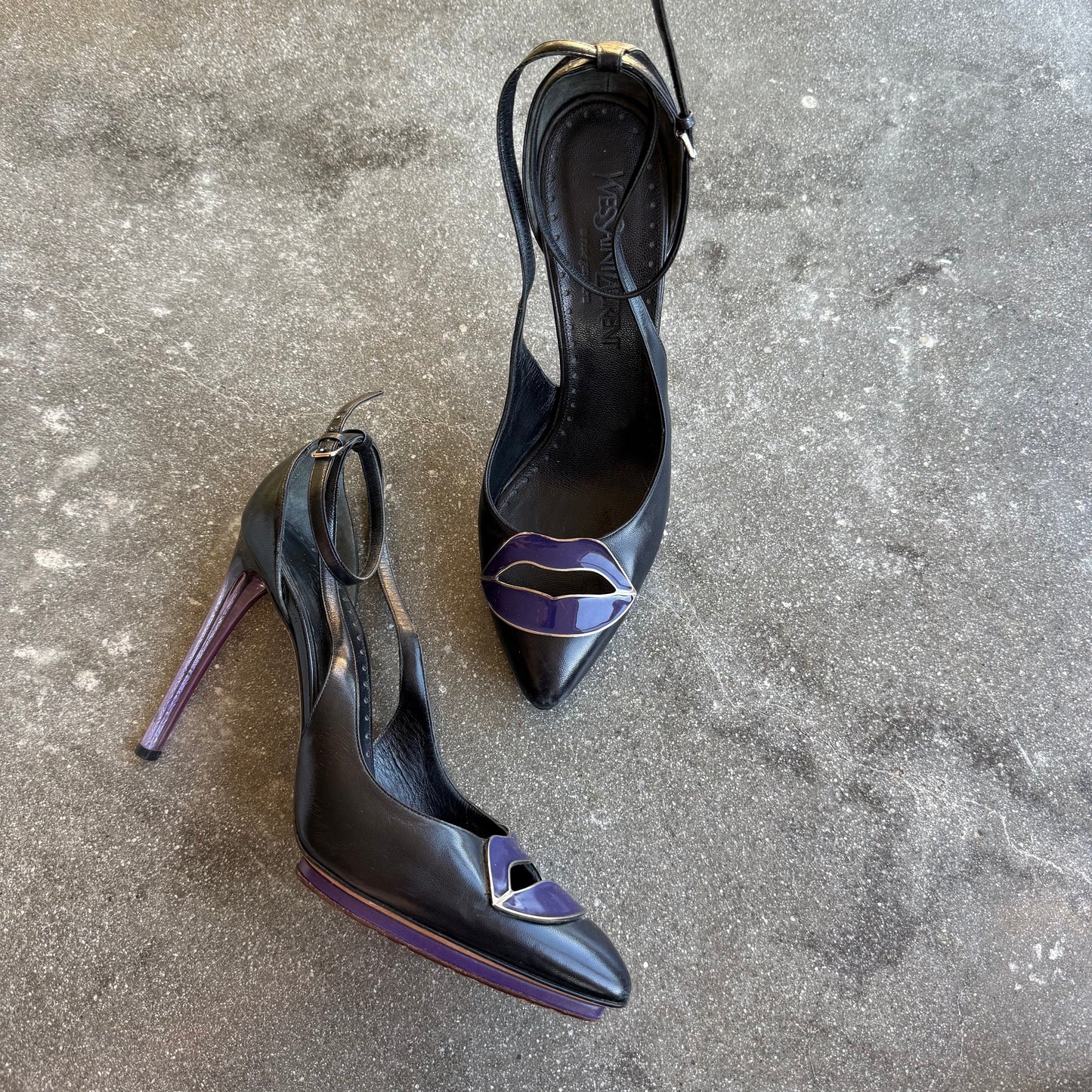 SS03 Tom Ford Yves Saint Laurent Dali Lip Heels - US 8.5