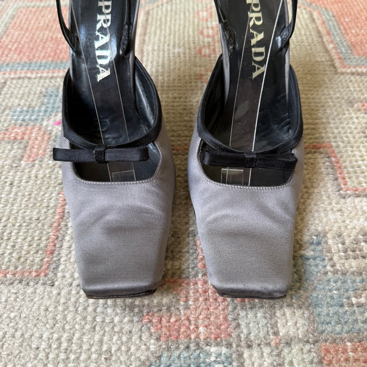 S/S1999 Prada Gray Silk Satin Bow Slingbacks - US 7.5