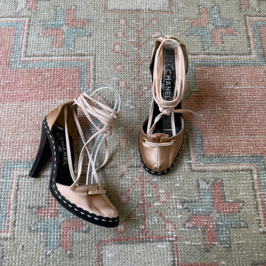 S/S2003 Chanel Pink Silk Satin Wrap Ballet Pumps - US 5.5-6