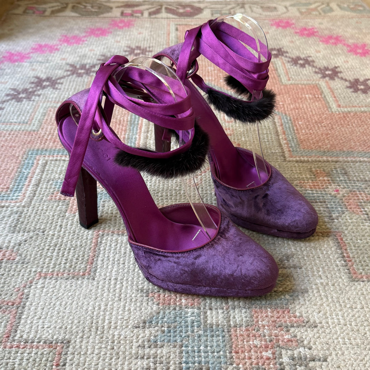 F/W2004 Tom Ford Gucci Purple Mink Pumps - US 9-9.5