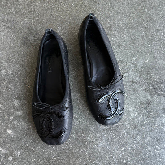 Chanel Black Cambon Flats - US 9.5