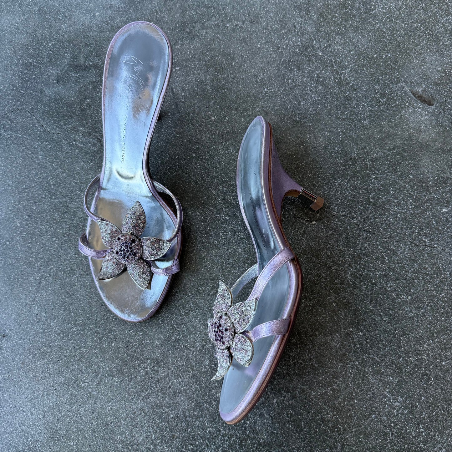 00s Giuseppe Zanotti Rhinestone Floral Mules - US 7.5